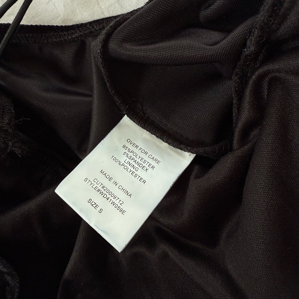 Windsor Elegant Black Evening Dress - Picture 6 of 6